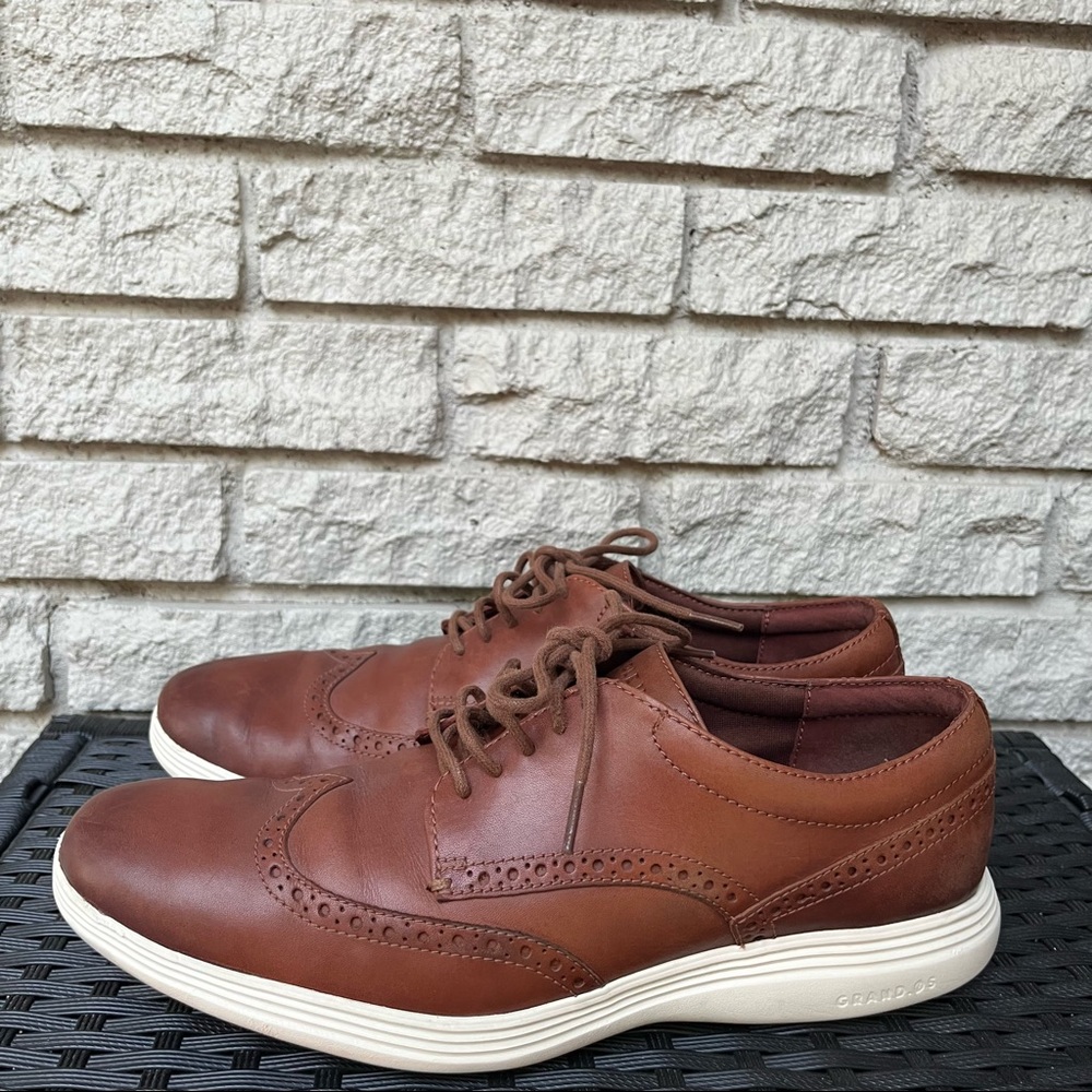 Cole Haan Woodbury/Ivory Brown Leather Original Grand Wingtip Oxfords 11M
